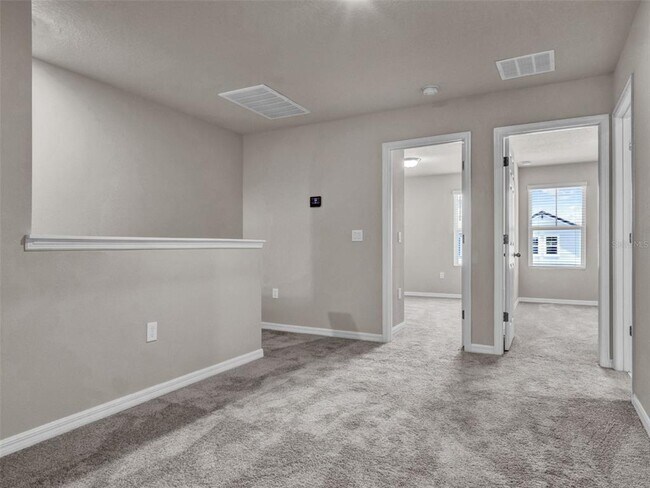Building Photo - 743 Legacy Dr
