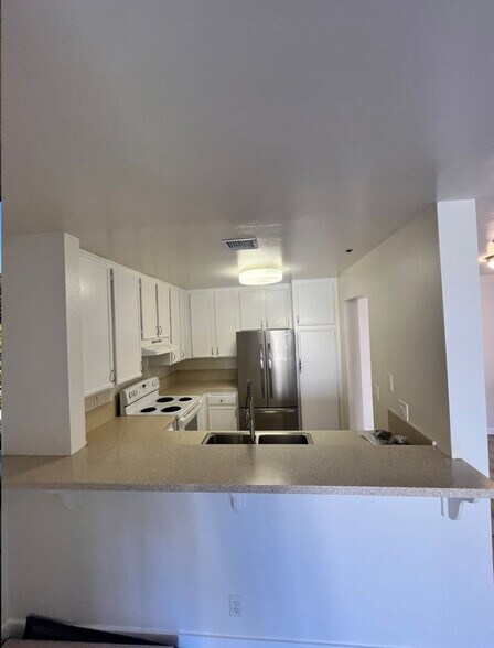 Building Photo - 3980 Faircross Pl