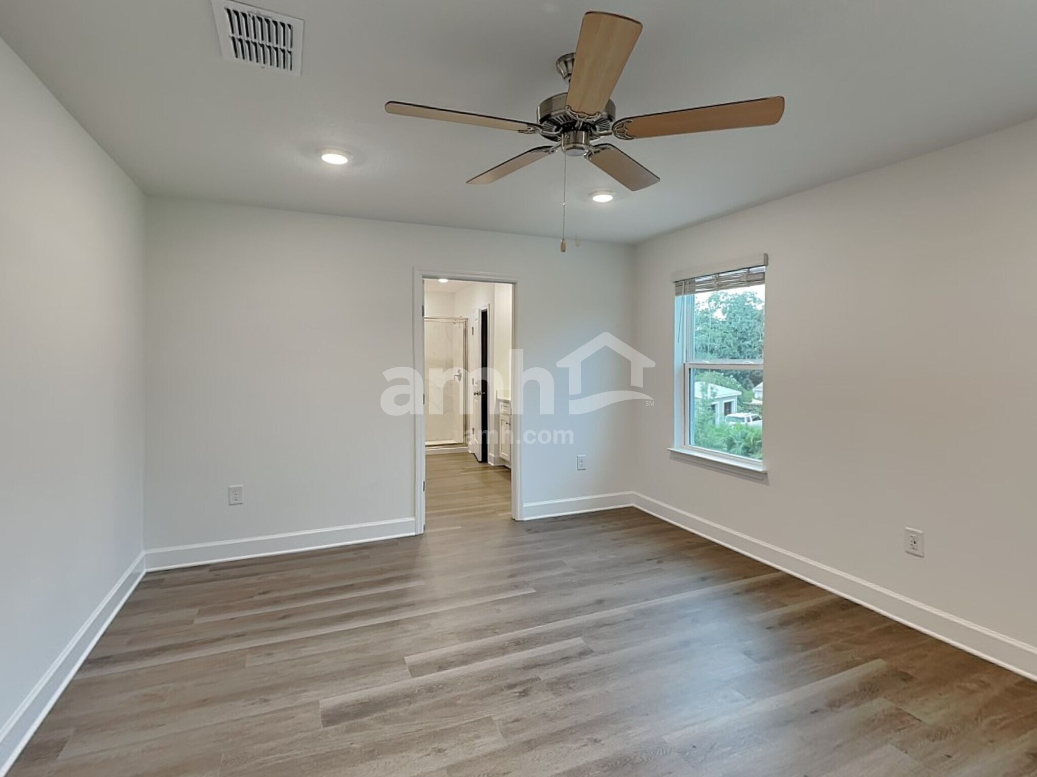 Building Photo - 16648 Cheyanne Ct