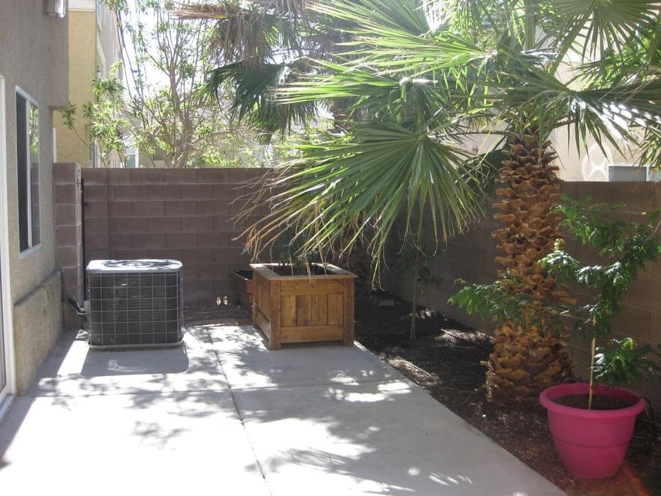 Backyard concrete patio and turf not pictured - 9303 Gilcrease Ave