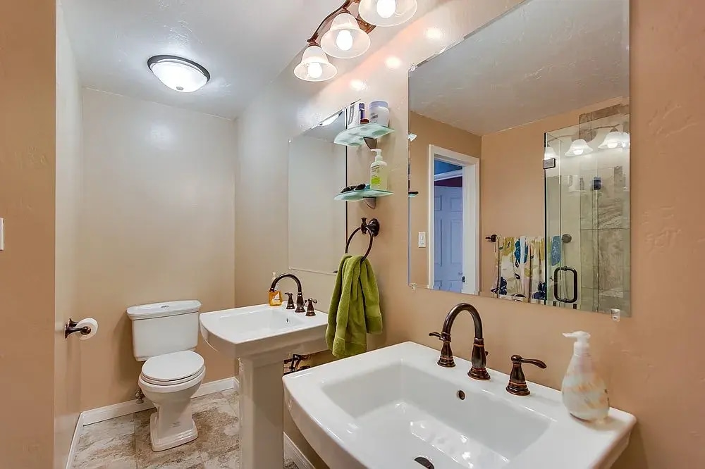 Building Photo - 6824 Harvala St