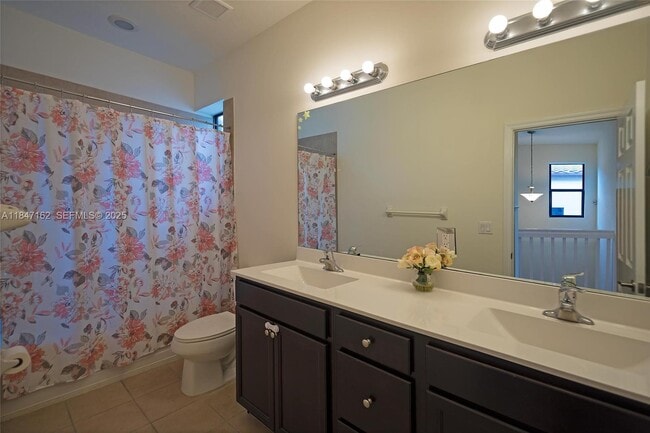 Building Photo - 532 SE 34th Terrace