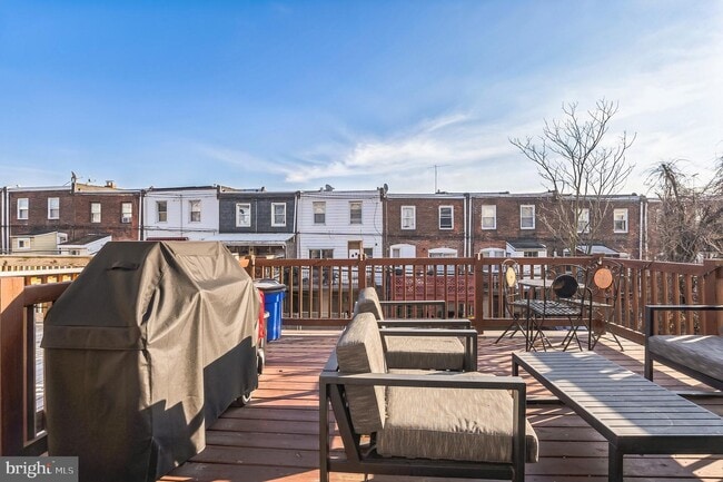 Building Photo - 5454 W Berks St