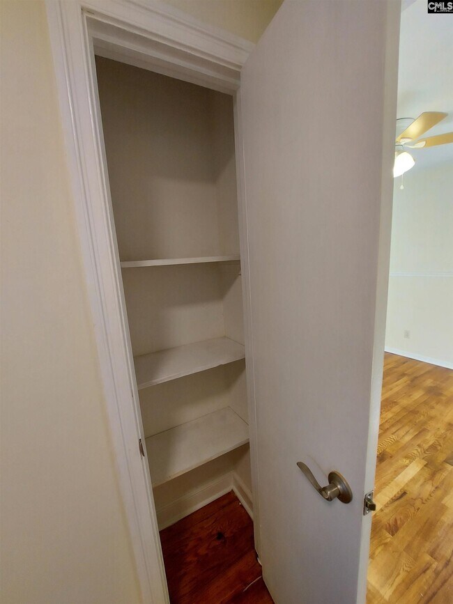 Building Photo - 1713 Lacy St