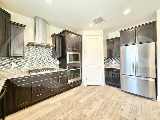 Building Photo - 9576 W Donald Dr