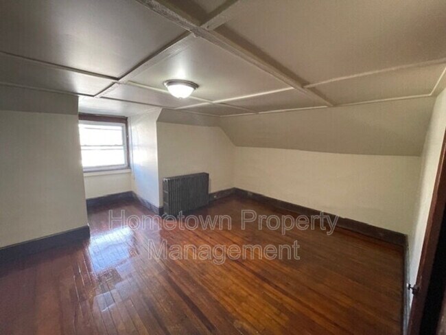 Building Photo - 1851 North St