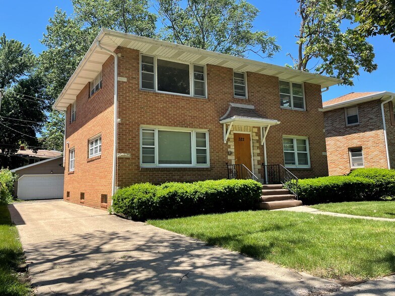 Building Photo - 322 Pawling St