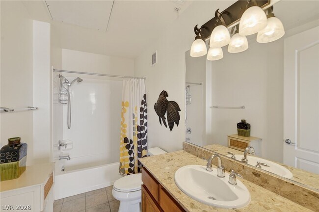 Building Photo - 62 E Serene Ave