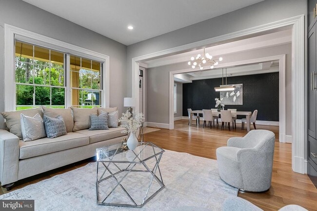 Building Photo - 7002 River Oaks Dr