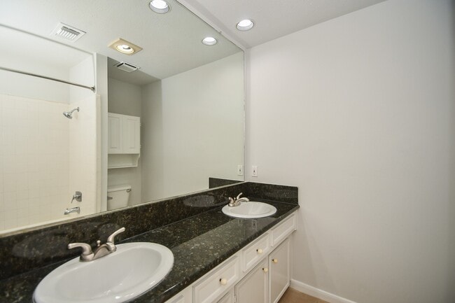 Building Photo - 3107 Barnhill Ln