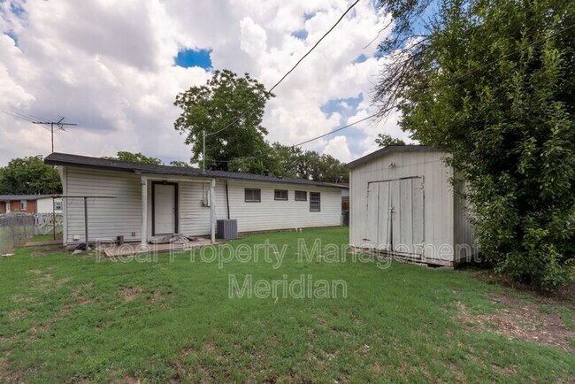 Building Photo - 1402 Randolph St