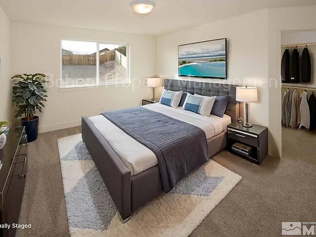 Building Photo - Newer Home in Dayton - Ready for Move-In 5/1/26!