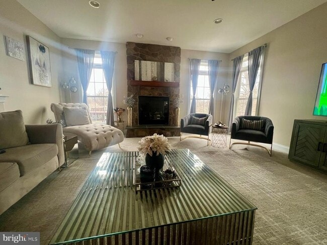 Building Photo - 101 Richards Way