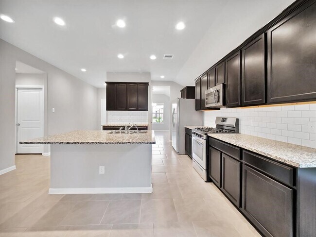 Building Photo - 29711 Breakwater Dr