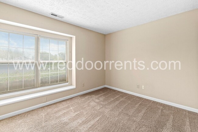 Building Photo - 7722 Trophy Club Dr S