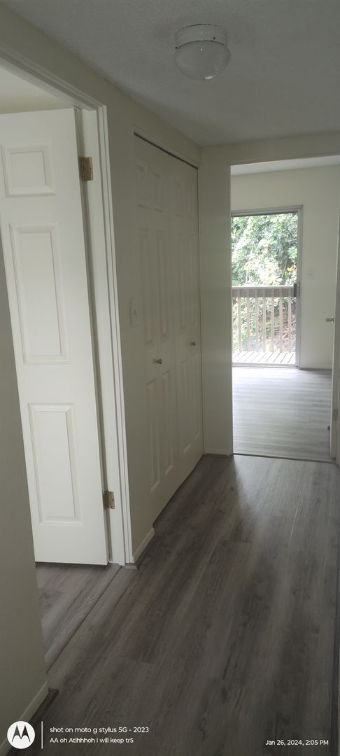 Building Photo - Beautiful 4 bed/ 2 bath/ 2 parking In Kaneohe