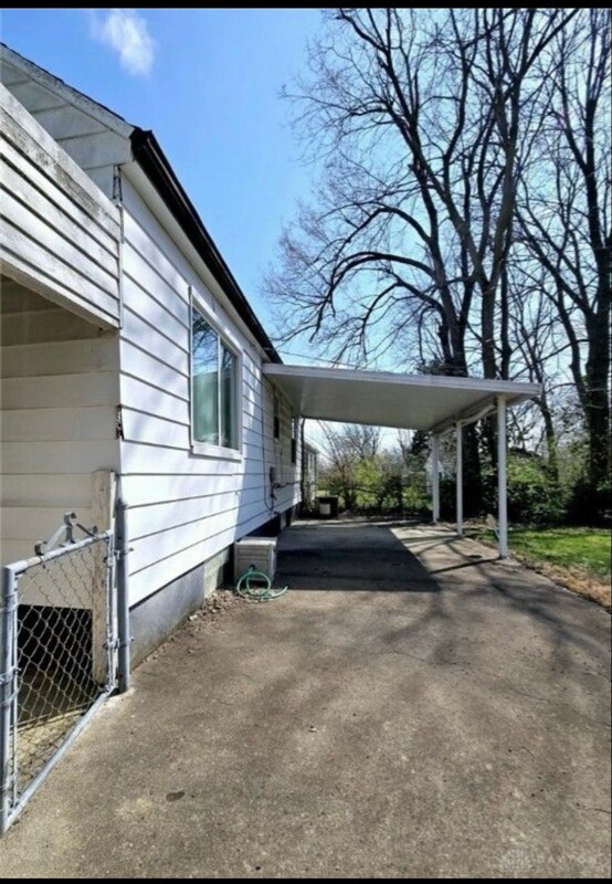 Building Photo - 1857 Kensington Dr