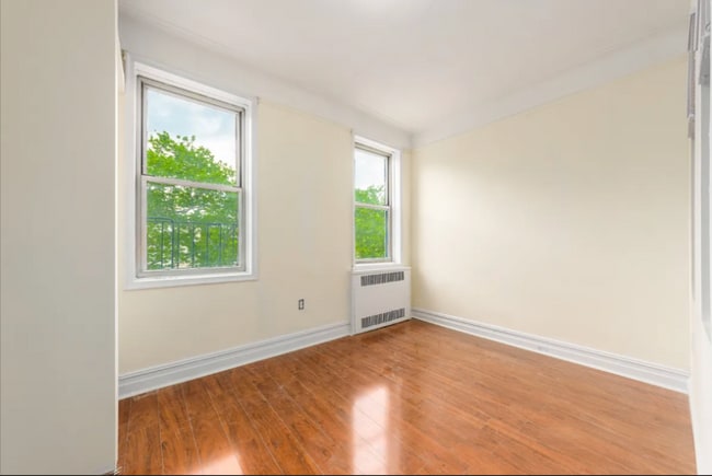 Primary Photo - 102 Albemarle Rd