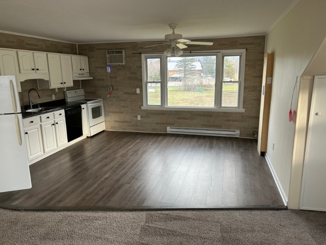 Building Photo - 128 South St