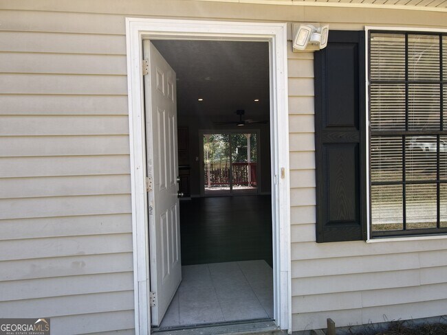Building Photo - 61 Scoby Ct