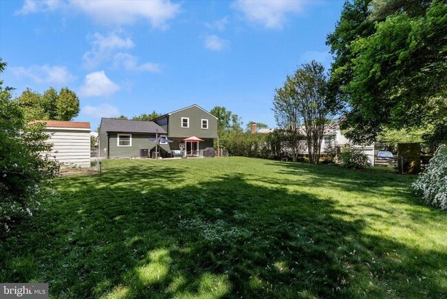 Building Photo - 3004 Peebles Ct