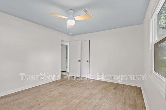 Building Photo - 3120 Matipan Ave