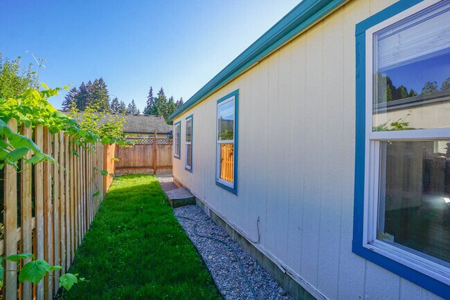 Building Photo - TWO BEDROOM MANUFACTURED HOME IN EAST COUNTY