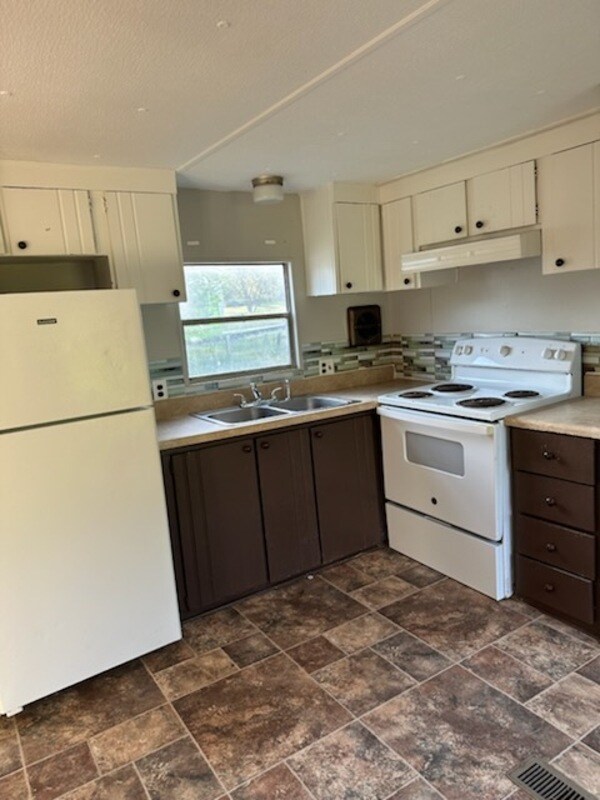 Building Photo - 106 Amanda Dr