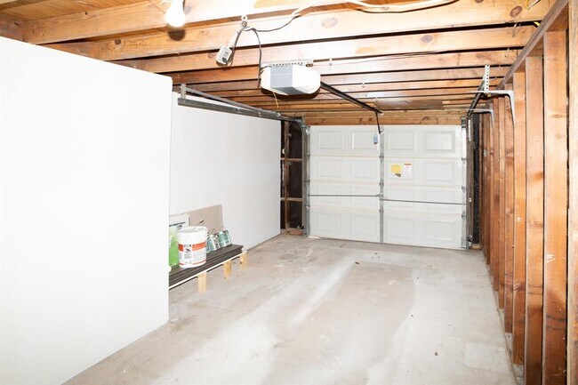 Building Photo - 6404 Olympia Dr