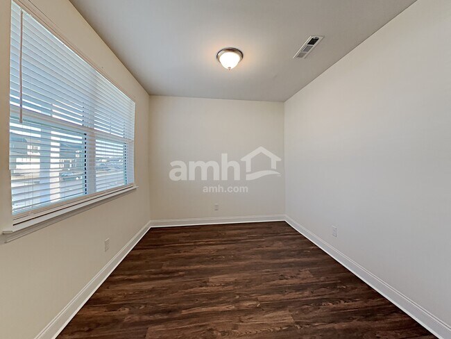 Building Photo - 4832 Chutney Dr