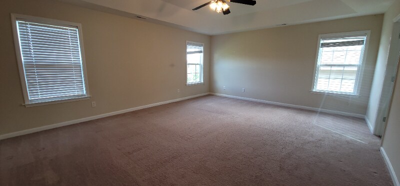 Building Photo - 2 Dansford Ln