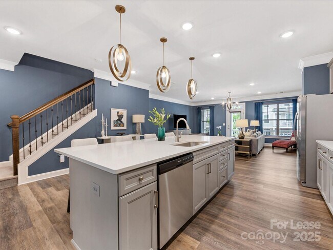 Building Photo - 2314 Creekmere Ln