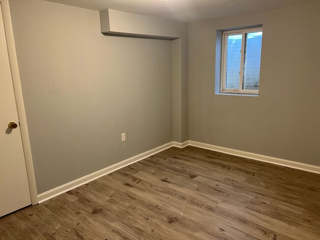 Building Photo - Renovated Rambler Close to Walter Reed, NI...