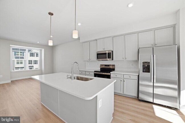 Building Photo - 6920 Braxton Spgs Wy