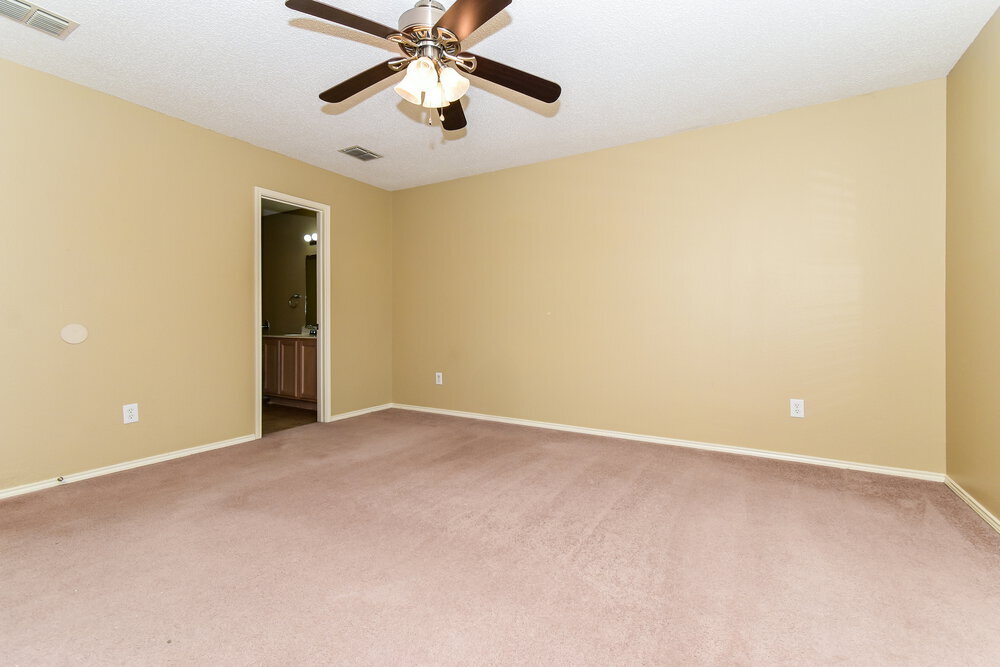 Building Photo - 2519 Eastwood Dr