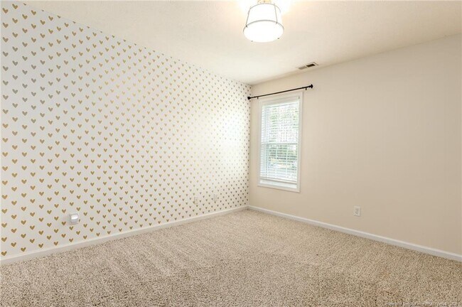 Building Photo - 114 Terrier Way