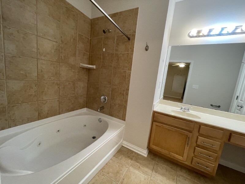 Building Photo - 346 S Dorsey Ln