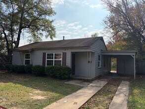 Building Photo - Remodeled Sunset Acres Home