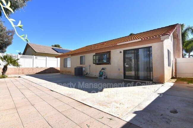 Building Photo - 25424 Boxelder Dr