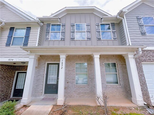 Primary Photo - 1892 Old Dogwood