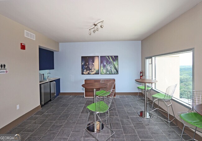 Building Photo - 4561 Olde Perimeter Way