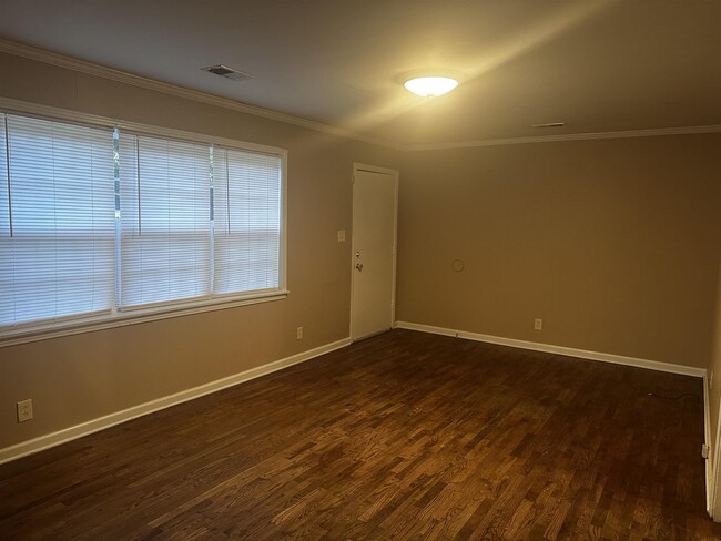 Building Photo - 1154 Westmoreland St