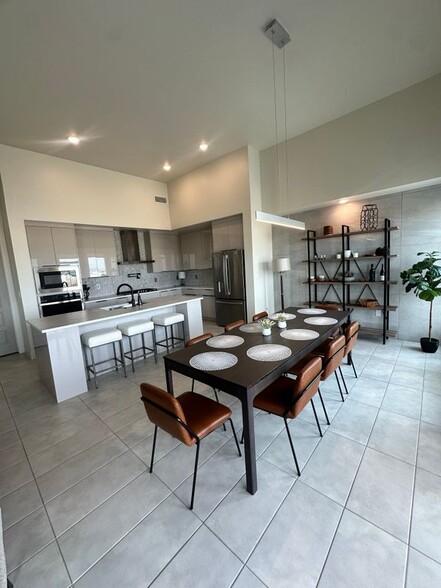 Building Photo - 1801 Bridle