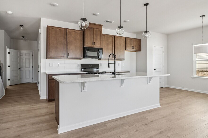 Building Photo - 708 Shetland Trl