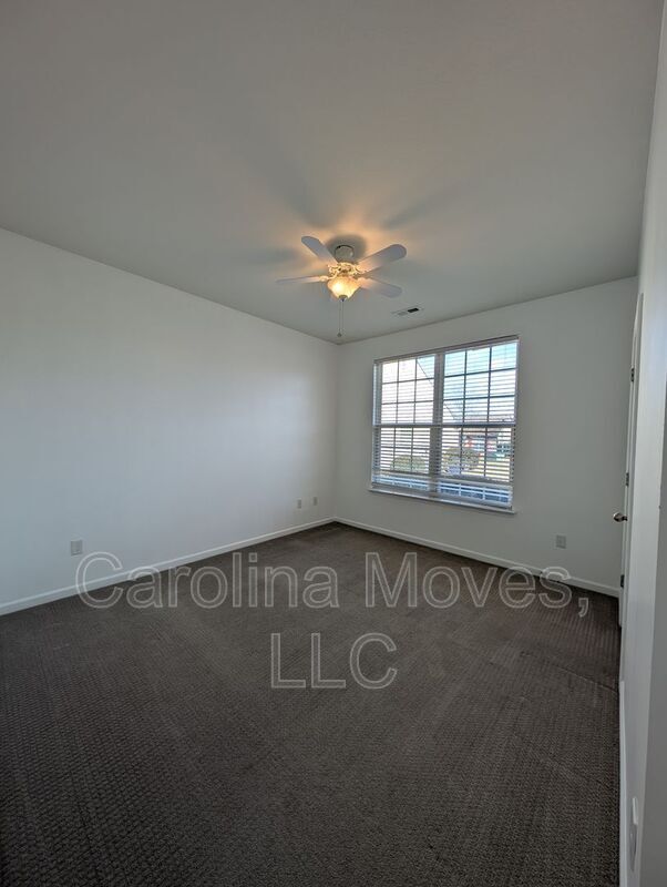 Building Photo - 124 Bascom Ct