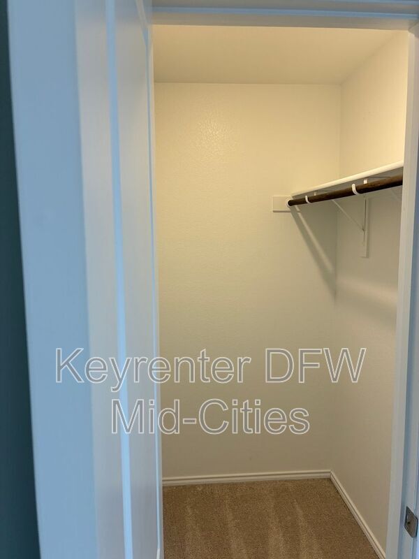 Building Photo - 2840 Eppright Dr