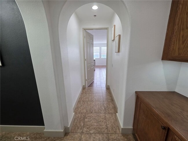 Building Photo - 15895 Green Acres Ct