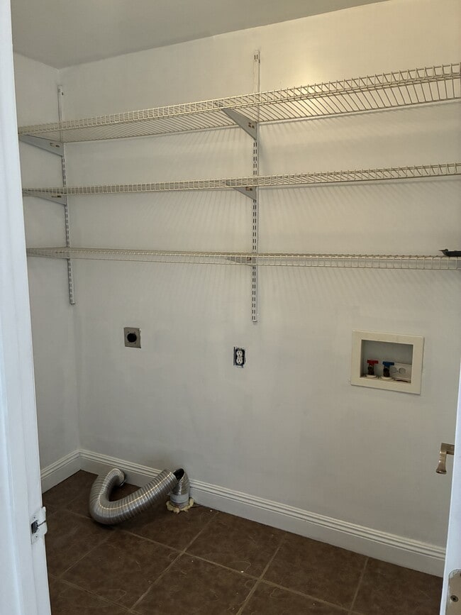 Building Photo - 10214 Marine View Dr