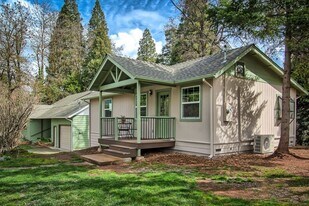 Building Photo - 150 Court St