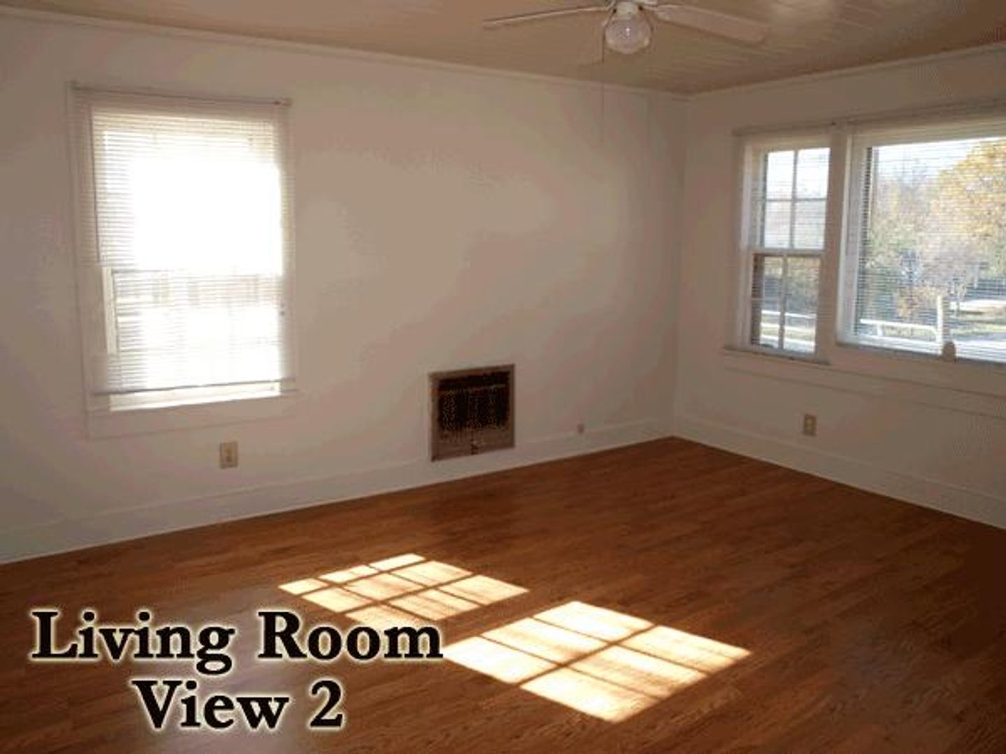 Building Photo - 158 Carr Ave